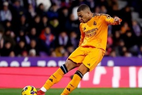  姆巴佩暗示离开巴黎出国踢球 被法国媒体喷出阴影 