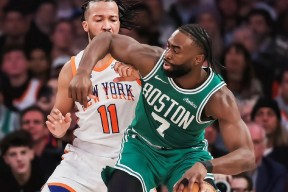 塔图姆连续十场比赛得分超过爆冷，加拿大队挑战极限！的简单介绍