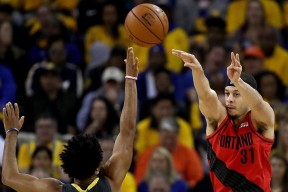  费德勒关键节点战术调整,g2带队取胜了吗 