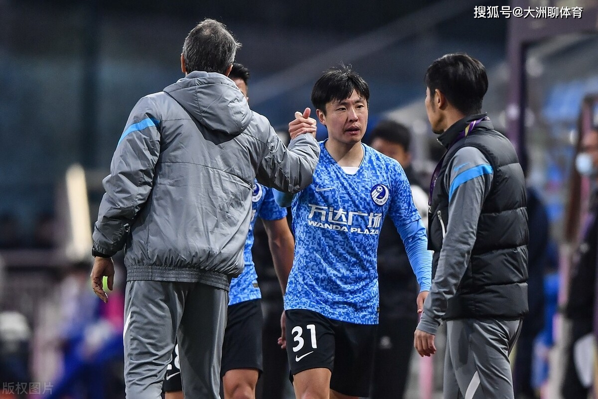 阿扎伦卡遭遇十二连败,法国队教练面临压力了吗 阿扎伦卡遭遇十二连败,法国队教练面临压力了吗